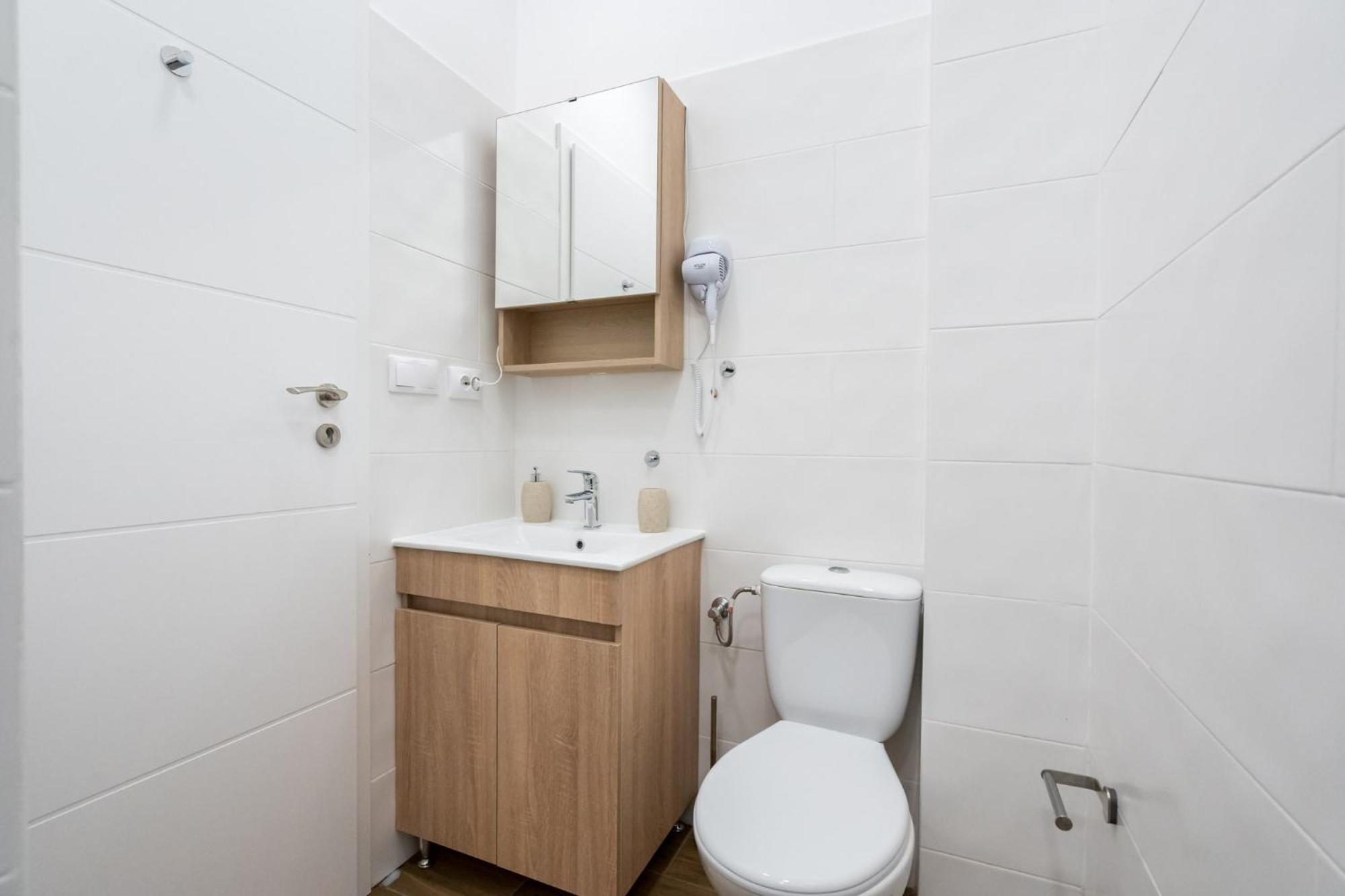 Urban Walls Apartments 5B Bucharest Exterior photo
